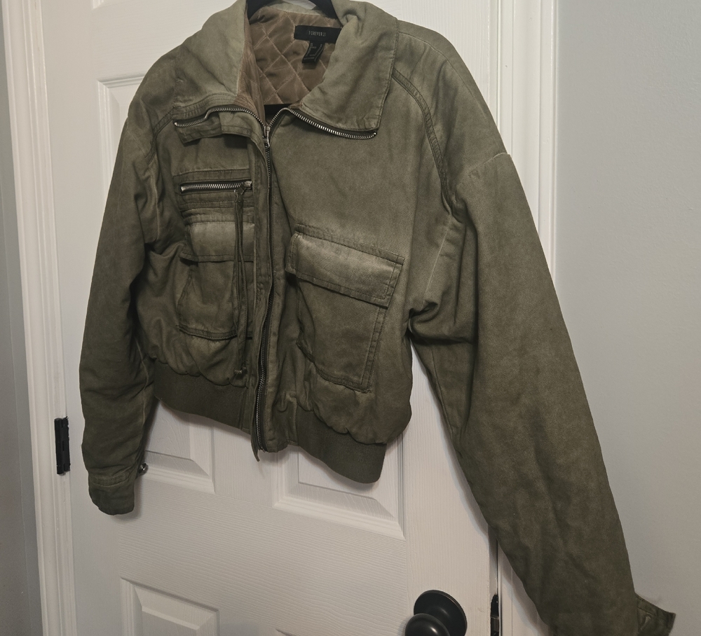 Women’s Medium Olive Green Cropped Utility Jacket Zip Front Quilted Lined Cotton - Picture 3 of 11
